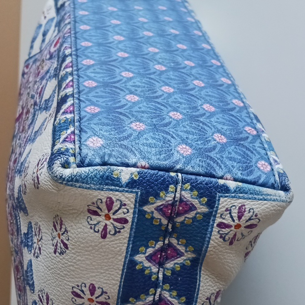 Brighton Special Edition Casablanca Tote - Picture 5 of 15